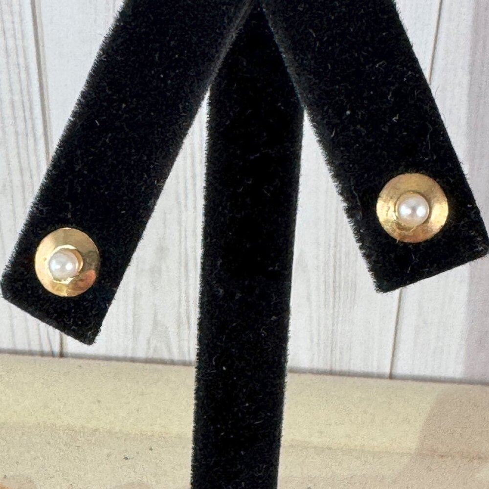 Vintage 1980's 14K Gold Pearl Disc Studs. 3MM Pearls NOS